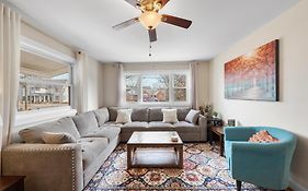 Charming Dt 3-Bed Bungalow With Fenced-In Yard
